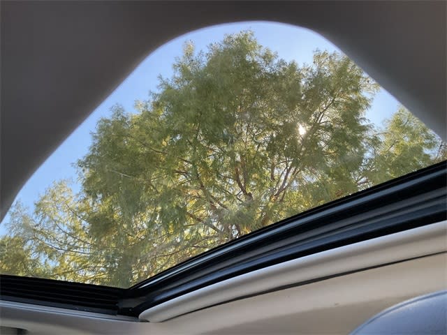 Thumbnail: 2023 Toyota Highlander - 24