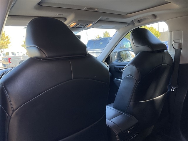 Thumbnail: 2023 Toyota Highlander - 9