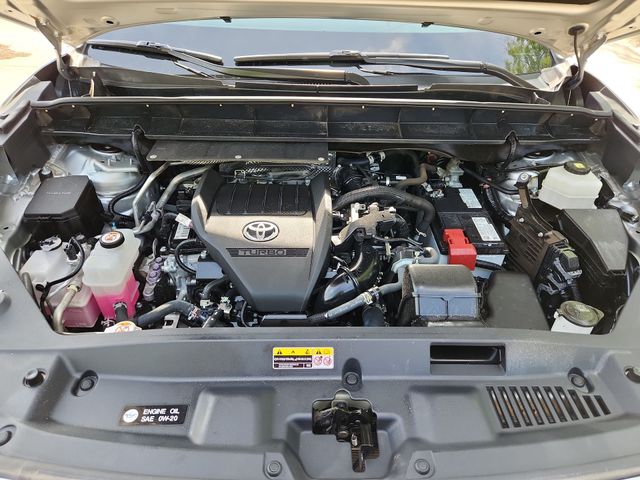 Thumbnail: 2023 Toyota Highlander - 8