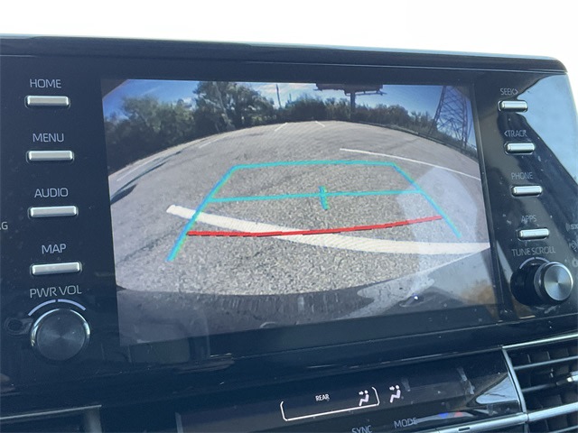 Thumbnail: 2021 Toyota Sienna - 18