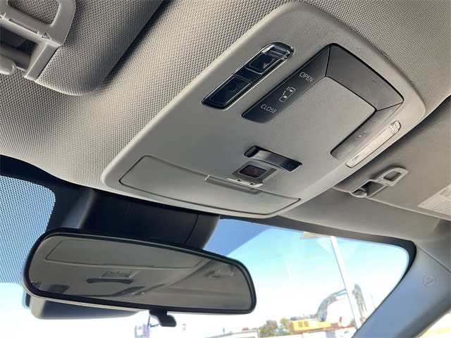 Thumbnail: 2021 Toyota Sienna - 20