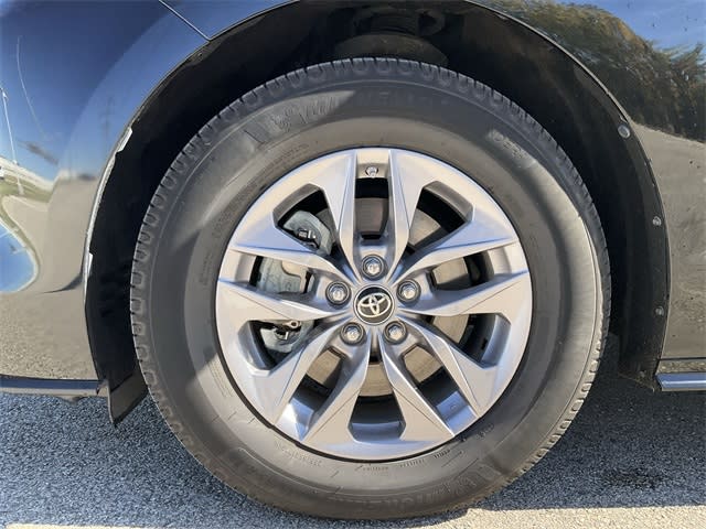 Thumbnail: 2021 Toyota Sienna - 7