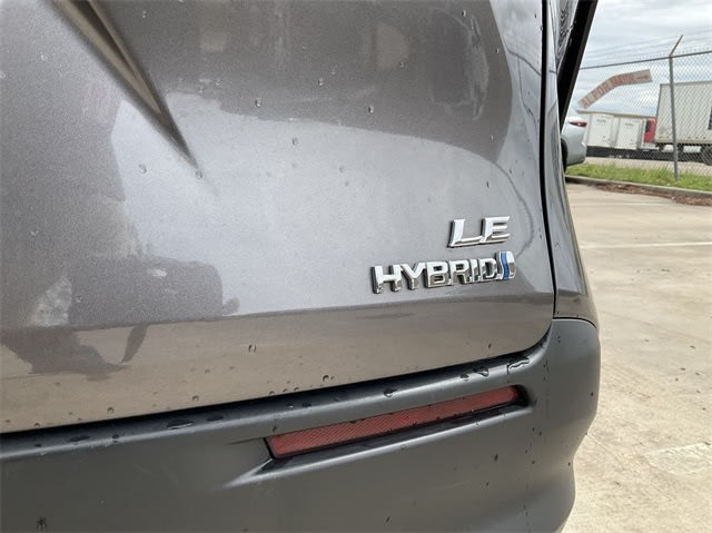 2024 Toyota Sienna LE 6