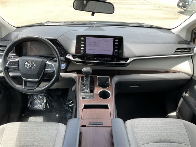 Thumbnail: 2021 Toyota Sienna - 7