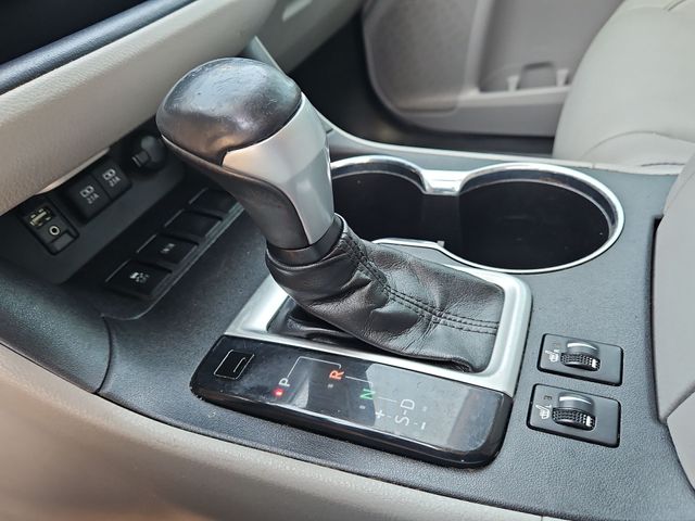 Thumbnail: 2018 Toyota Highlander - 15