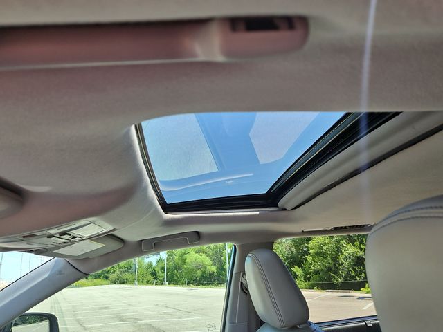 Thumbnail: 2018 Toyota Highlander - 25