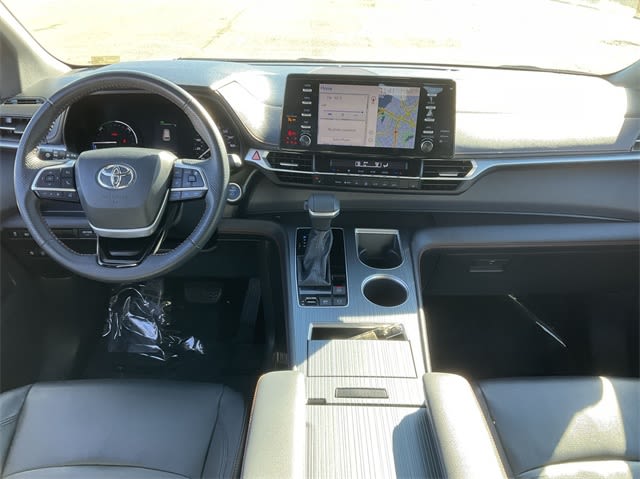 2022 Toyota Sienna XSE 8