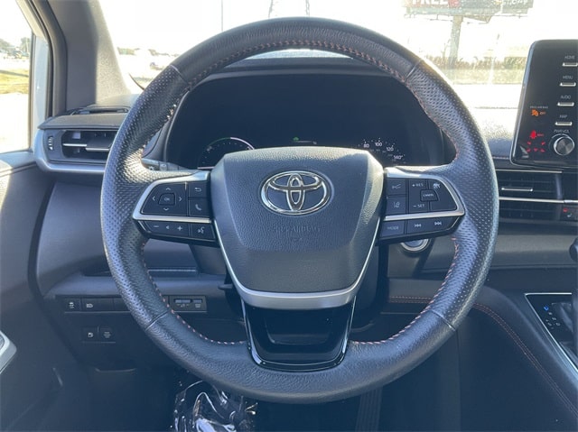 2022 Toyota Sienna XSE 12