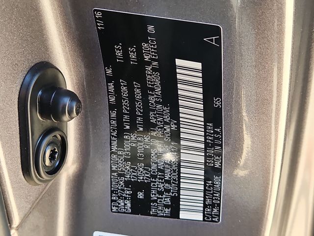 Thumbnail: 2017 Toyota Sienna - 18