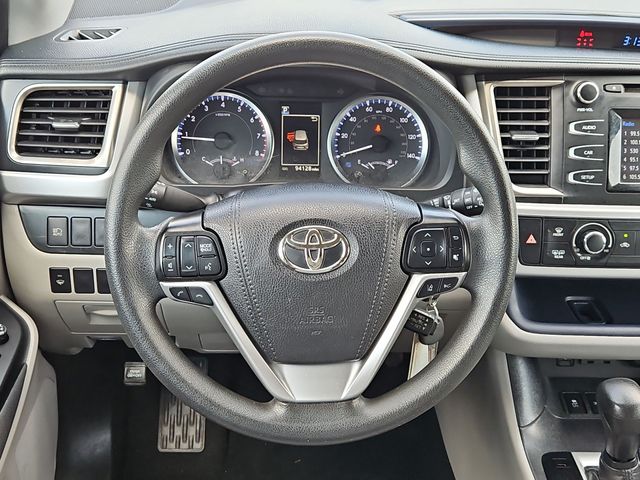 Thumbnail: 2019 Toyota Highlander - 14