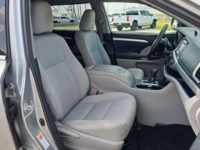 Thumbnail: 2019 Toyota Highlander - 12