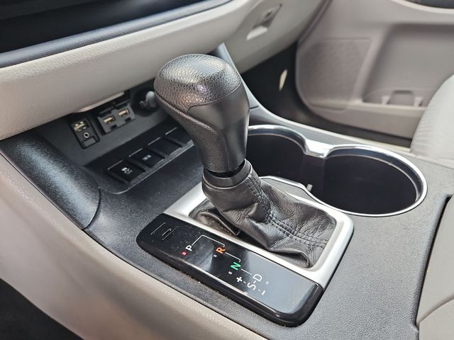 Thumbnail: 2019 Toyota Highlander - 16