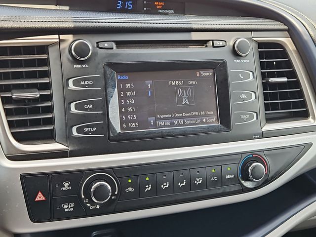 Thumbnail: 2019 Toyota Highlander - 15