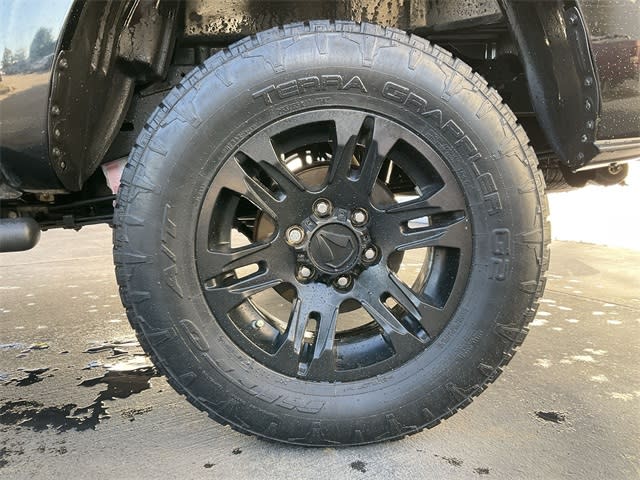 Thumbnail: 2020 Toyota Tacoma - 6