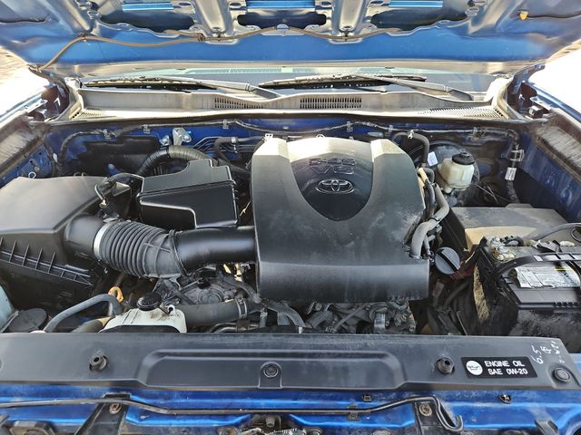Thumbnail: 2017 Toyota Tacoma - 8
