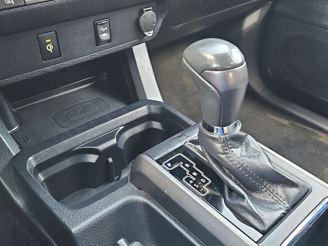 Thumbnail: 2017 Toyota Tacoma - 15