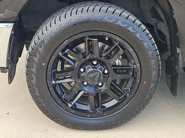 Thumbnail: 2021 Toyota Tundra - 8