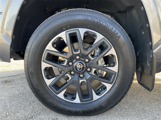 Thumbnail: 2025 Toyota Tundra - 6