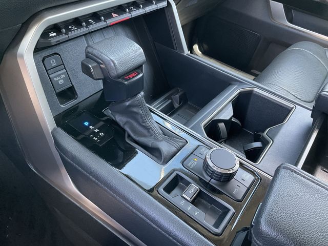 Thumbnail: 2022 Toyota Tundra - 13