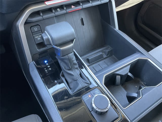 Thumbnail: 2022 Toyota Tundra - 13