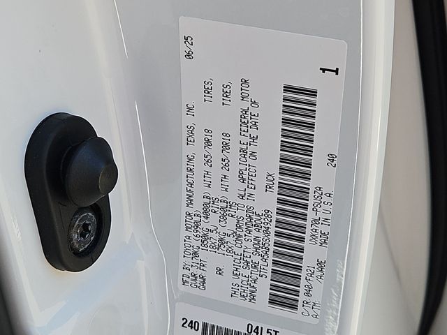 Thumbnail: 2025 Toyota Tundra - 17
