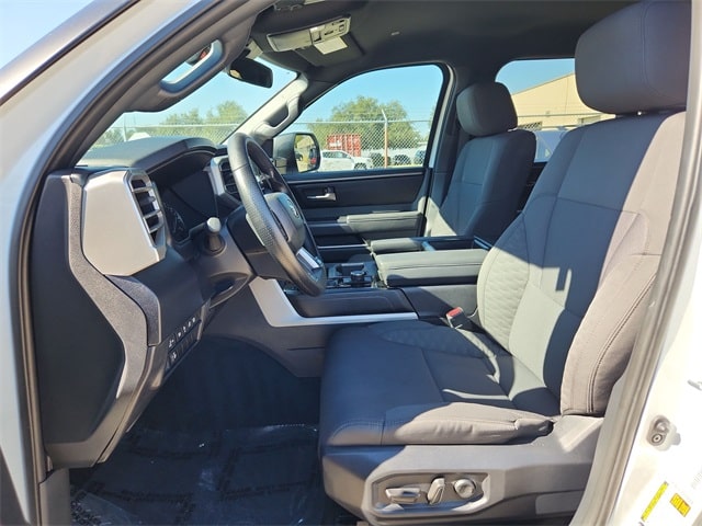 Thumbnail: 2025 Toyota Tundra - 9