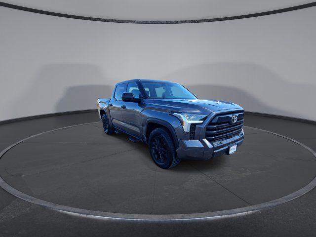 Thumbnail: 2022 Toyota Tundra - 3