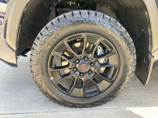 Thumbnail: 2024 Toyota Tundra - 6