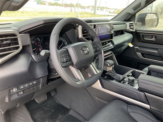 Thumbnail: 2025 Toyota Tundra - 2