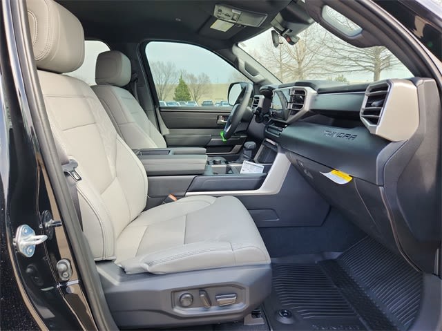 Thumbnail: 2025 Toyota Tundra - 12