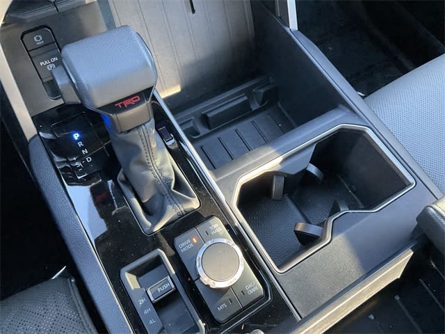 Thumbnail: 2025 Toyota Tundra - 14