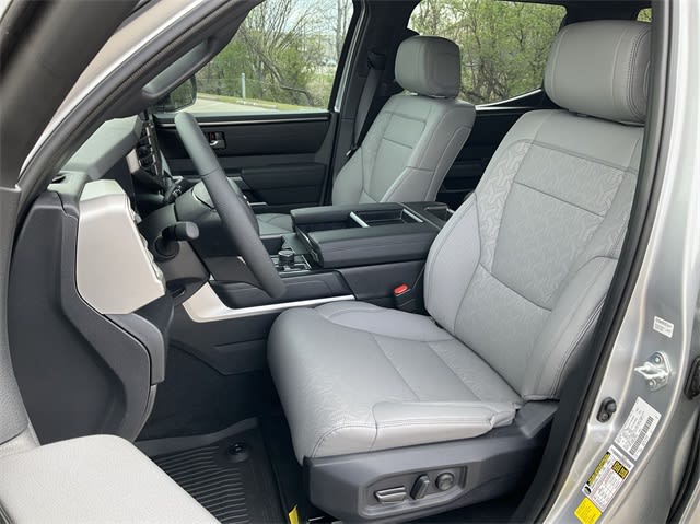 Thumbnail: 2025 Toyota Tundra - 9