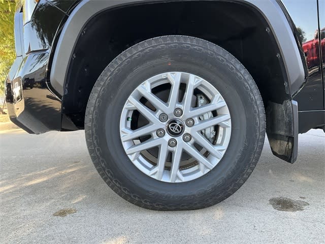 Thumbnail: 2025 Toyota Tundra - 6