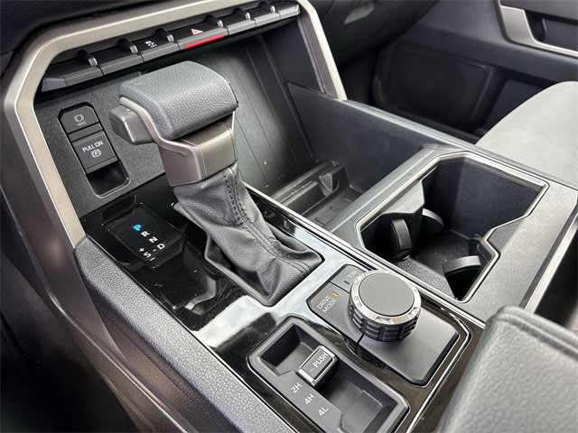 Thumbnail: 2024 Toyota Tundra - 14