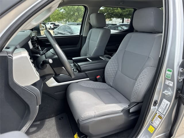 Thumbnail: 2024 Toyota Tundra - 9