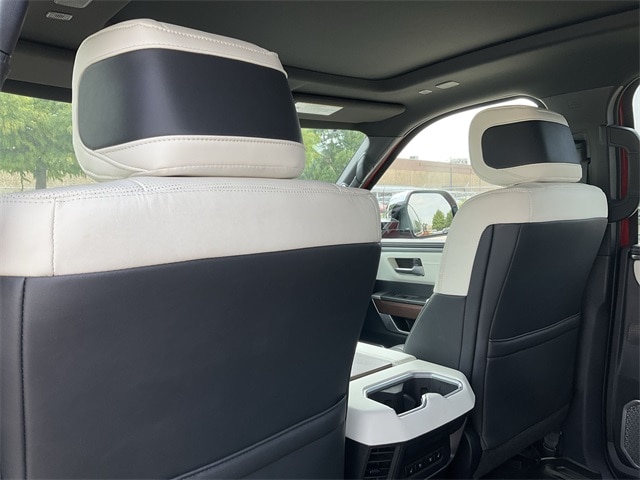 Thumbnail: 2023 Toyota Tundra - 15