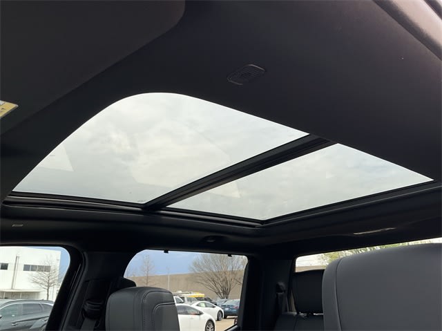 Thumbnail: 2025 Toyota Tundra - 25