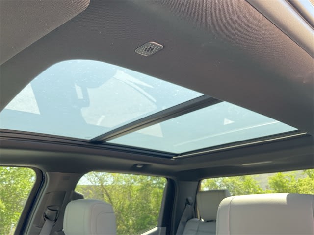 Thumbnail: 2025 Toyota Tundra - 25