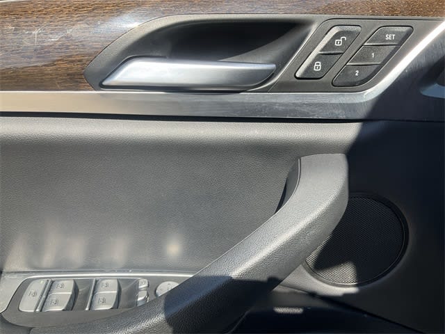 Thumbnail: 2022 BMW X3 - 23