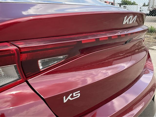 Thumbnail: 2023 Kia K5 - 21