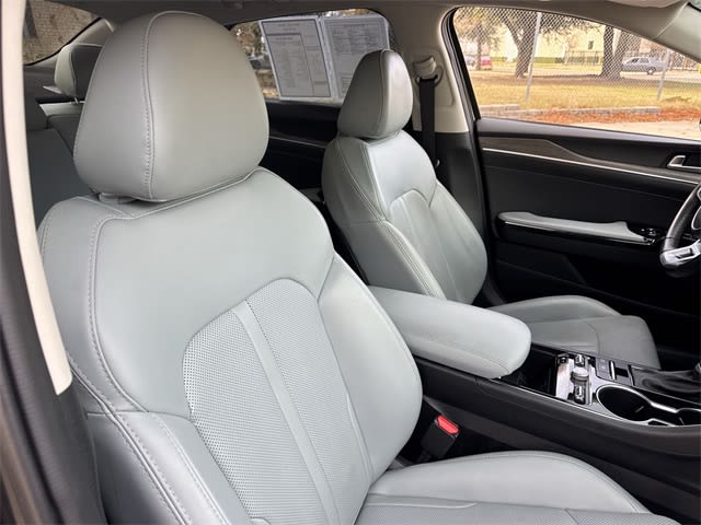 Thumbnail: 2023 Kia K5 - 25