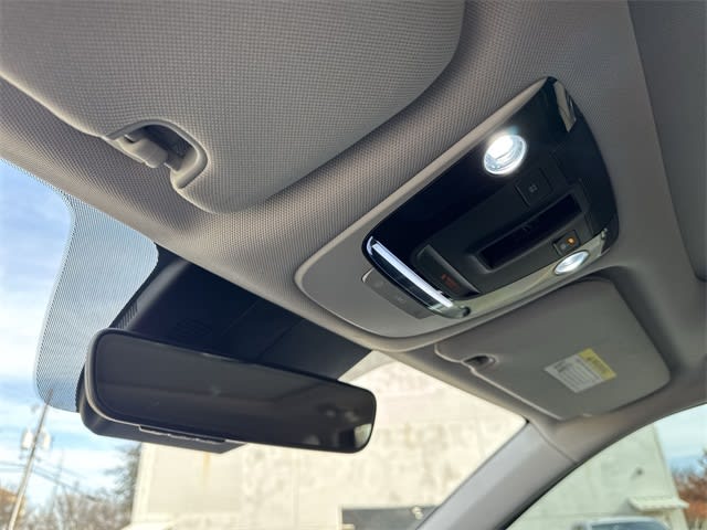 Thumbnail: 2022 Kia Sorento - 29