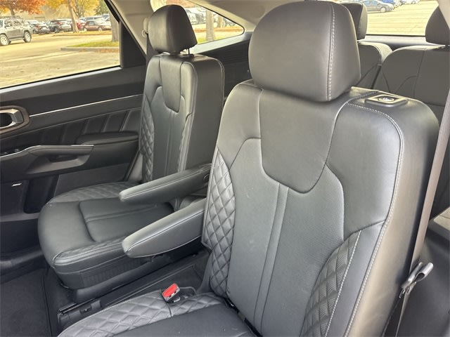 Thumbnail: 2022 Kia Sorento - 24