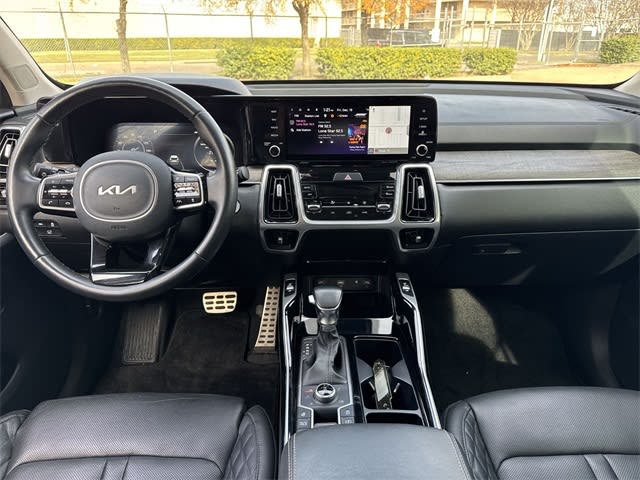 Thumbnail: 2022 Kia Sorento - 7