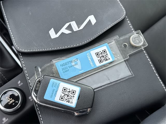 Thumbnail: 2022 Kia Sorento - 15