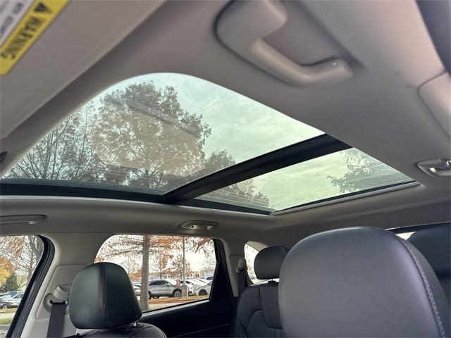 Thumbnail: 2022 Kia Sorento - 23