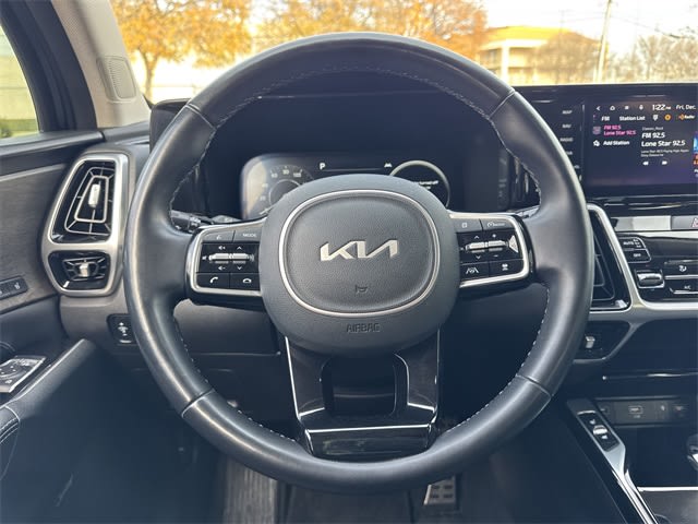 Thumbnail: 2022 Kia Sorento - 11