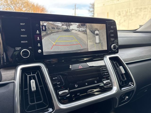 Thumbnail: 2022 Kia Sorento - 26