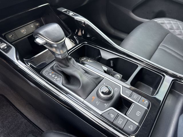 Thumbnail: 2022 Kia Sorento - 13