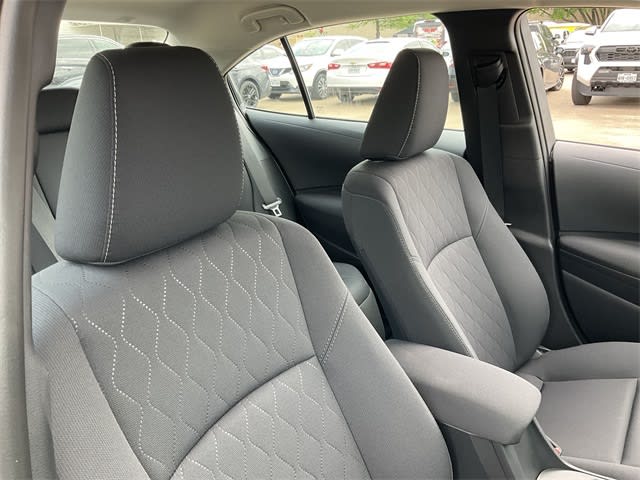2025 Toyota Corolla LE 9